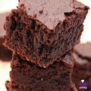 A delicious and super easy brownie recipe. These brownies are a hit at every party. It's my most requested brownie recipe among friends :)