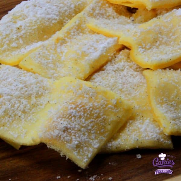 Prophetenkuchen Recipe – German Prophet Cake | Prohetenkuchen (Prophet cake) is a very thin wavy cake which is spread with butter and dusted with confectioners' sugar. It's darn tasty! | http://www.cakieshq.com